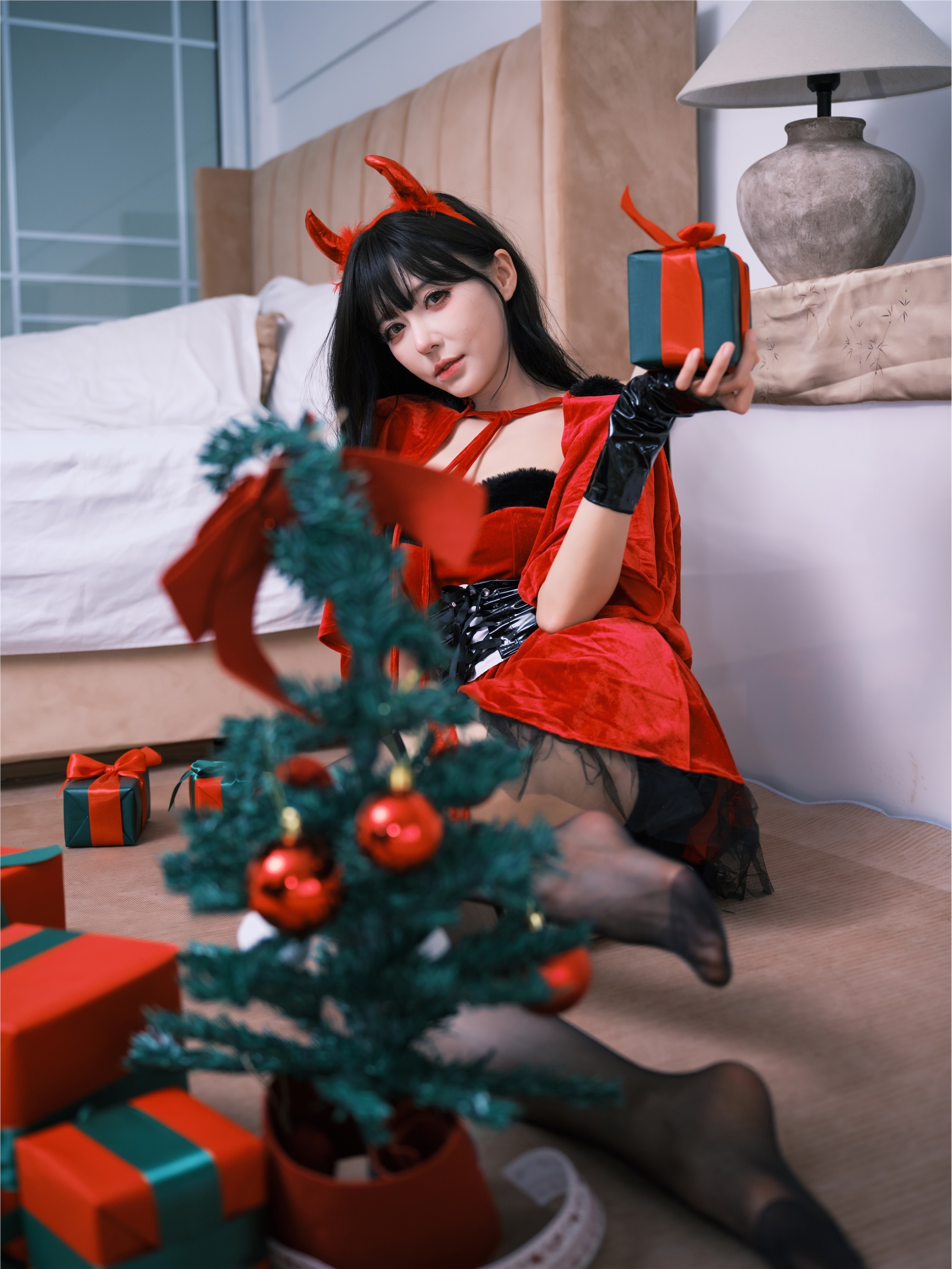 YITUYU艺图语 2025.01.12 小恶魔大闹圣诞 夏树友人帐